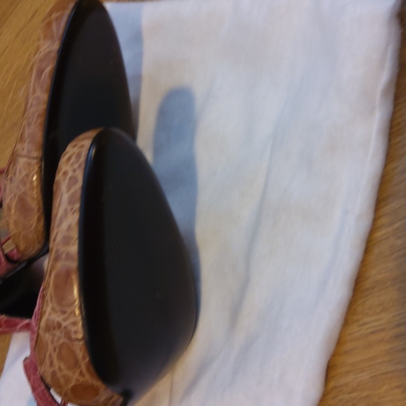 PRADA Crocodile Closed Toe Carmel & Mauve Heels - Picture 9 of 10